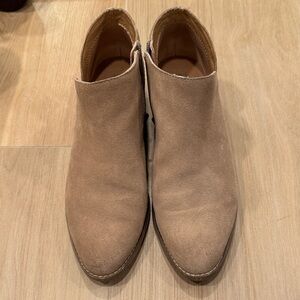 Lucky Brand Women’s Ankle Boots in Tan Suede